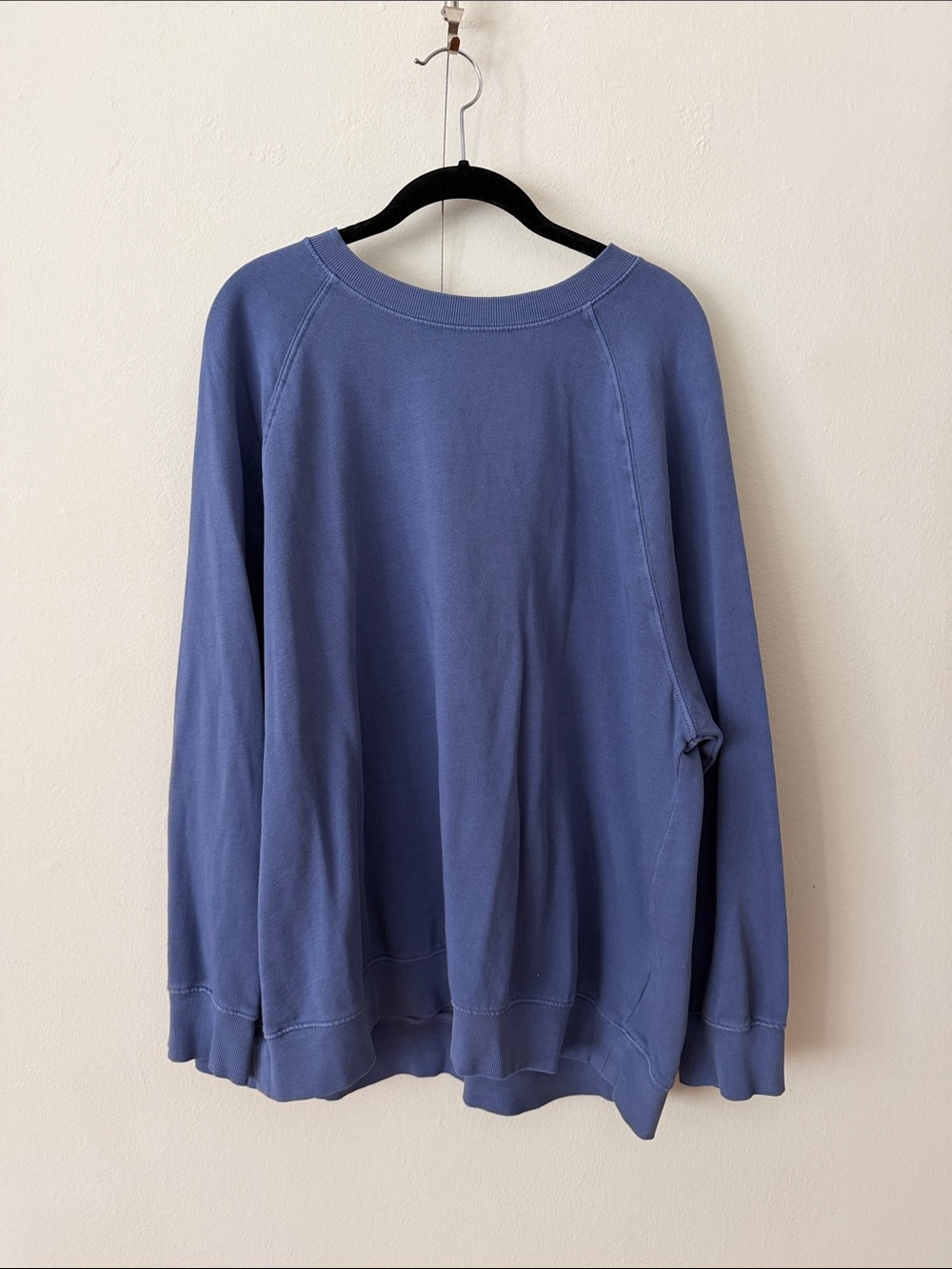 Old Navy faded blue pullover tee